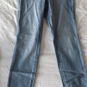 Madewell Curvy Roadtripper Jeans